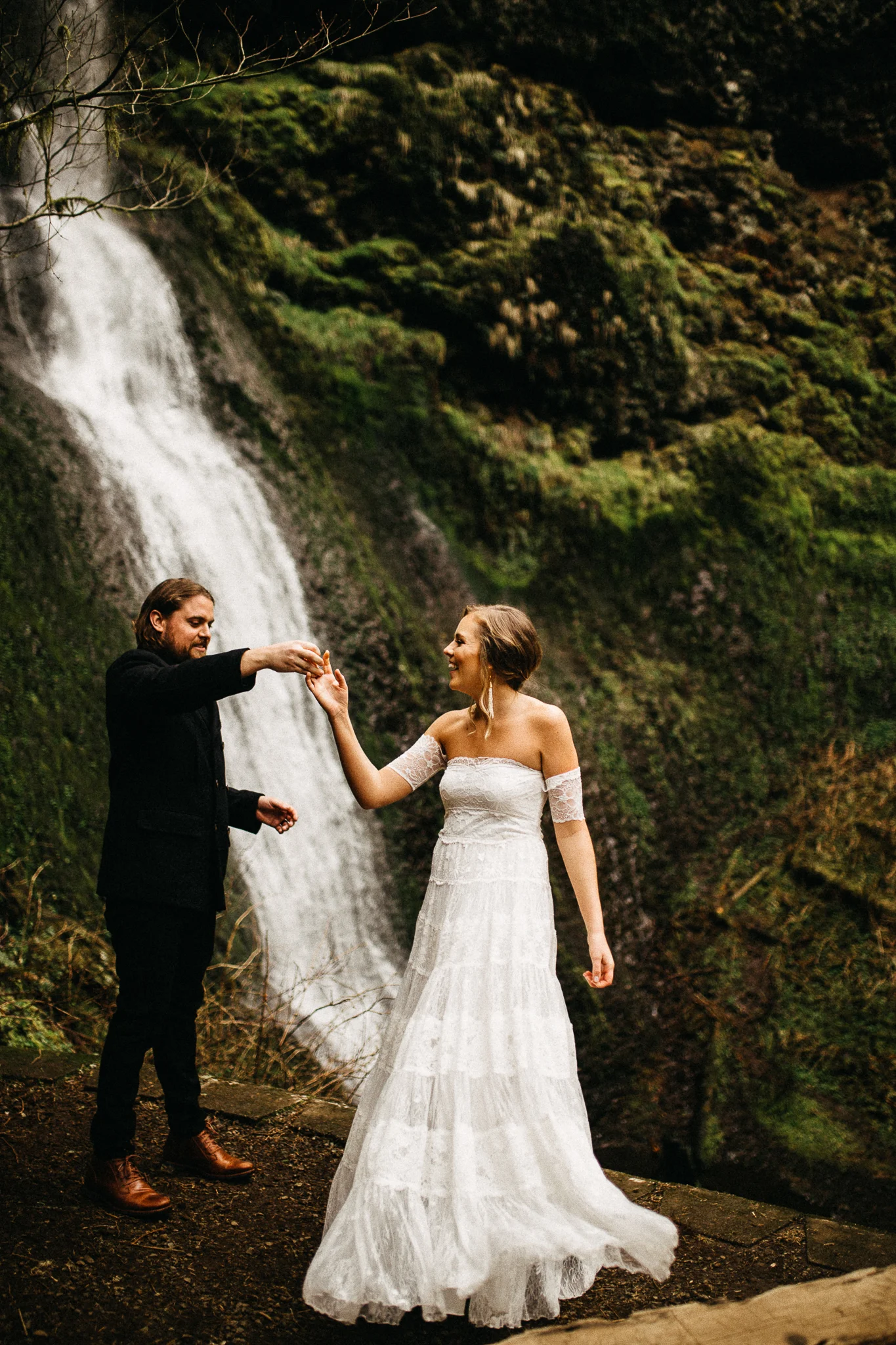 SilverFallsStateParkWedding-2897.jpg