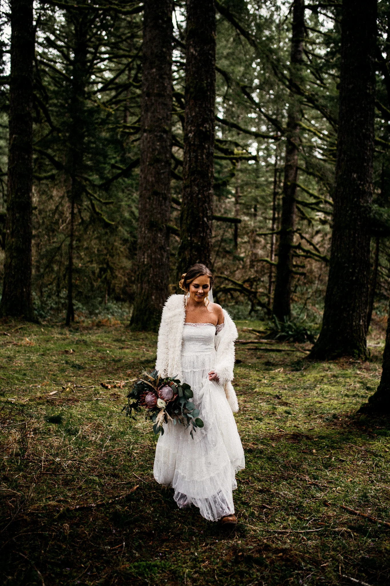 SilverFallsStateParkWedding-2245.jpg