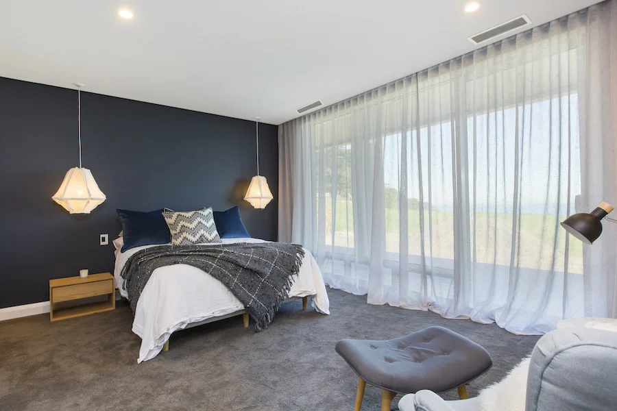 1225 Nepean - 1.jpg