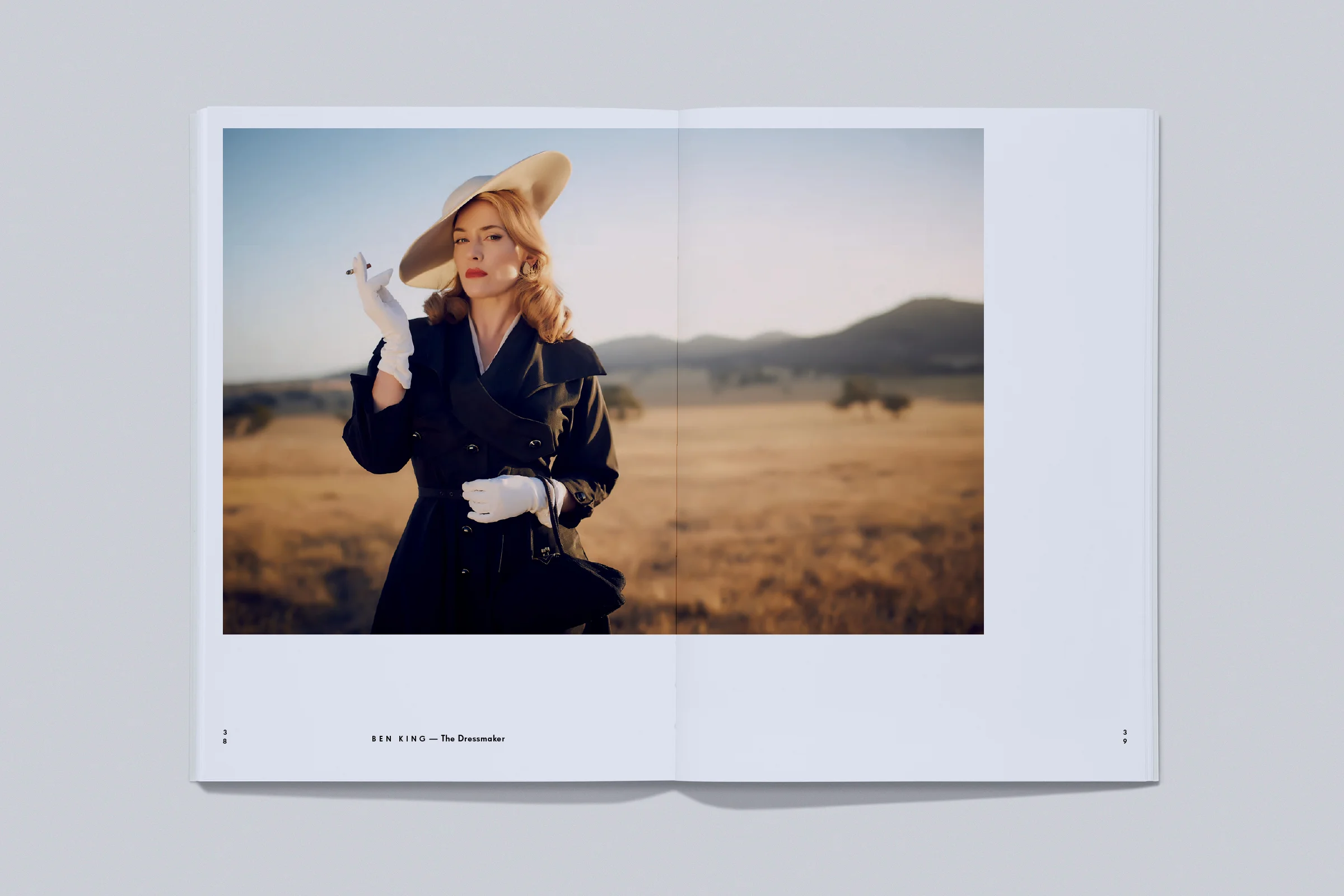 PEOPLE – PHOTOGRAPHY Printed #400 Hybrid – Sheet work CMYK + Gloss Aqueous Varnish on Silk-HD Gloss 150 gsm.