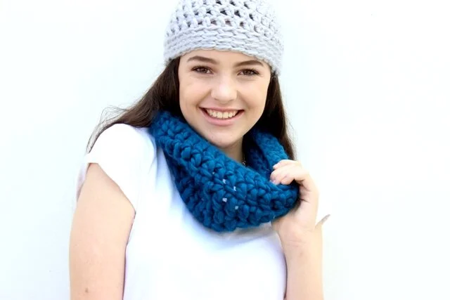 Crochet a Chunky Scarf or Snood 