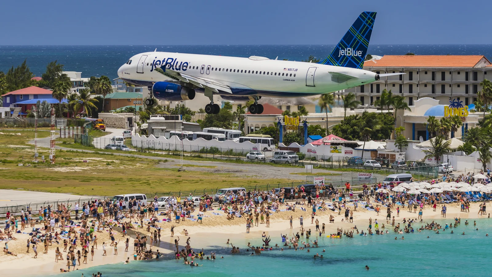 Maho Beach