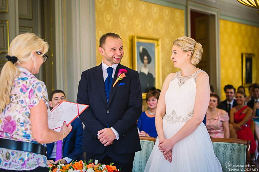 Exchange of vows in the Salon Bleu of Palais Eynard