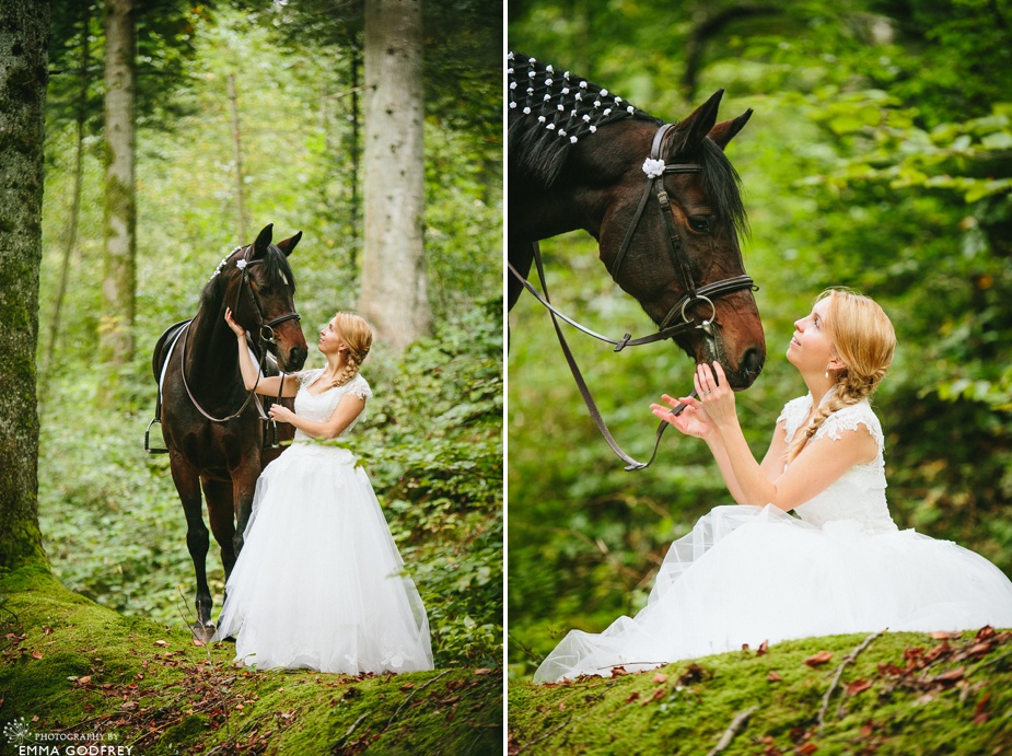 Bridal-portraits-horse-forest_0007.jpg