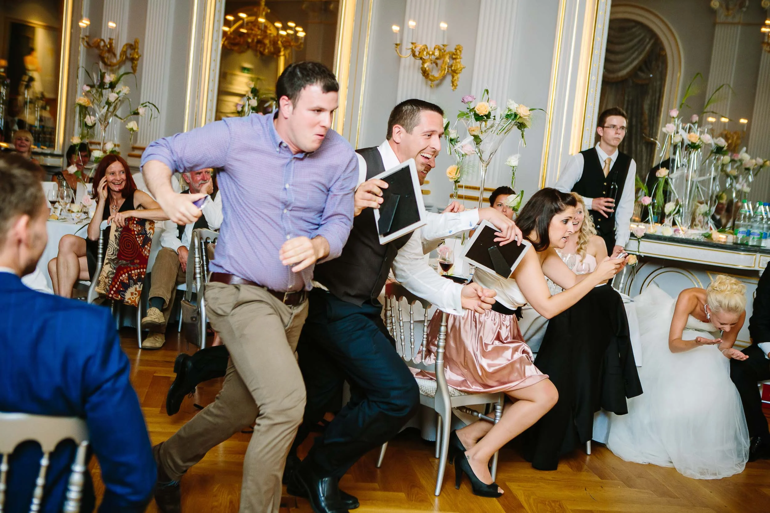 Top wedding reception games in Switzerland, la course endiablée