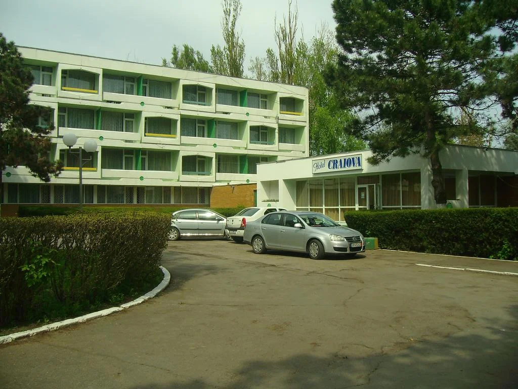 craiova exterior 5.jpg