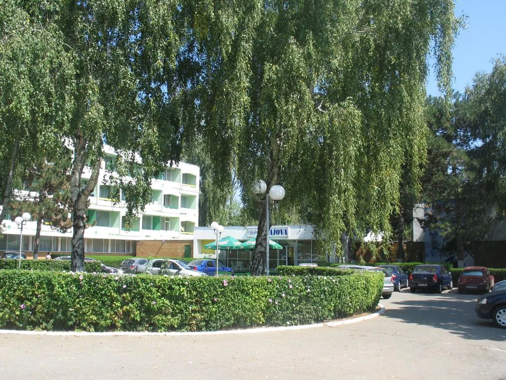 craiova exterior 6.jpg