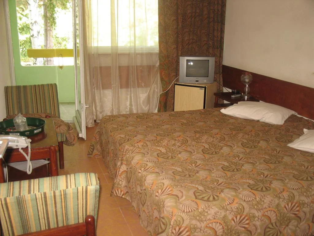 craiova camera 2.jpg