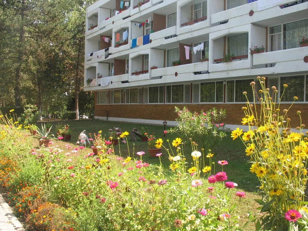 slatina exterior 6.jpg