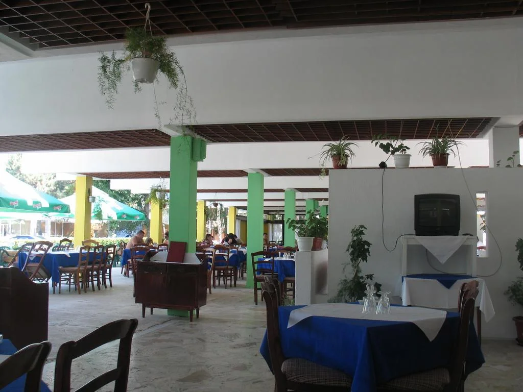 craiova restaurant 1.jpg