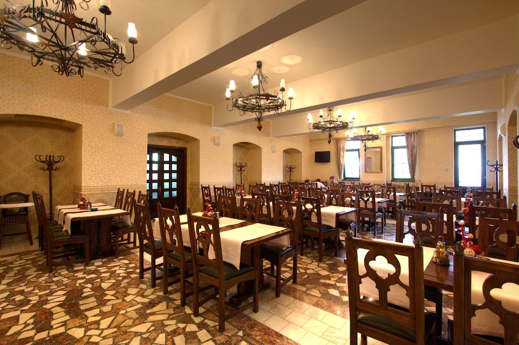 Dracula restaurant.jpg