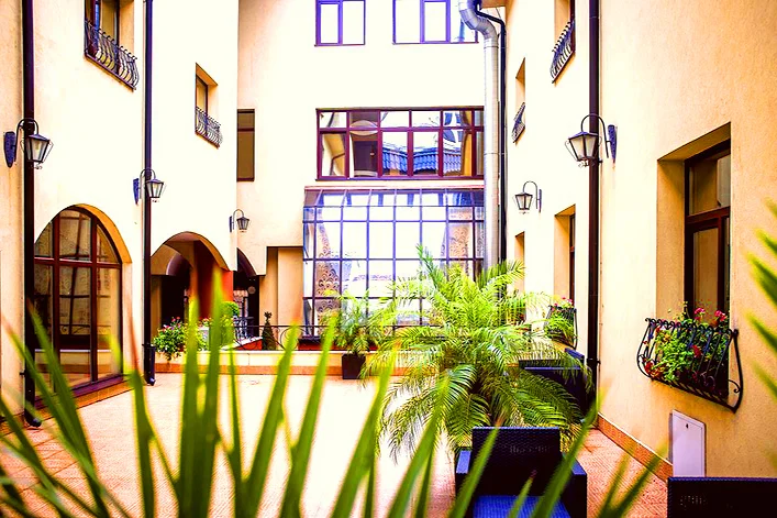 rezervare-hotel-bucuresti.jpg