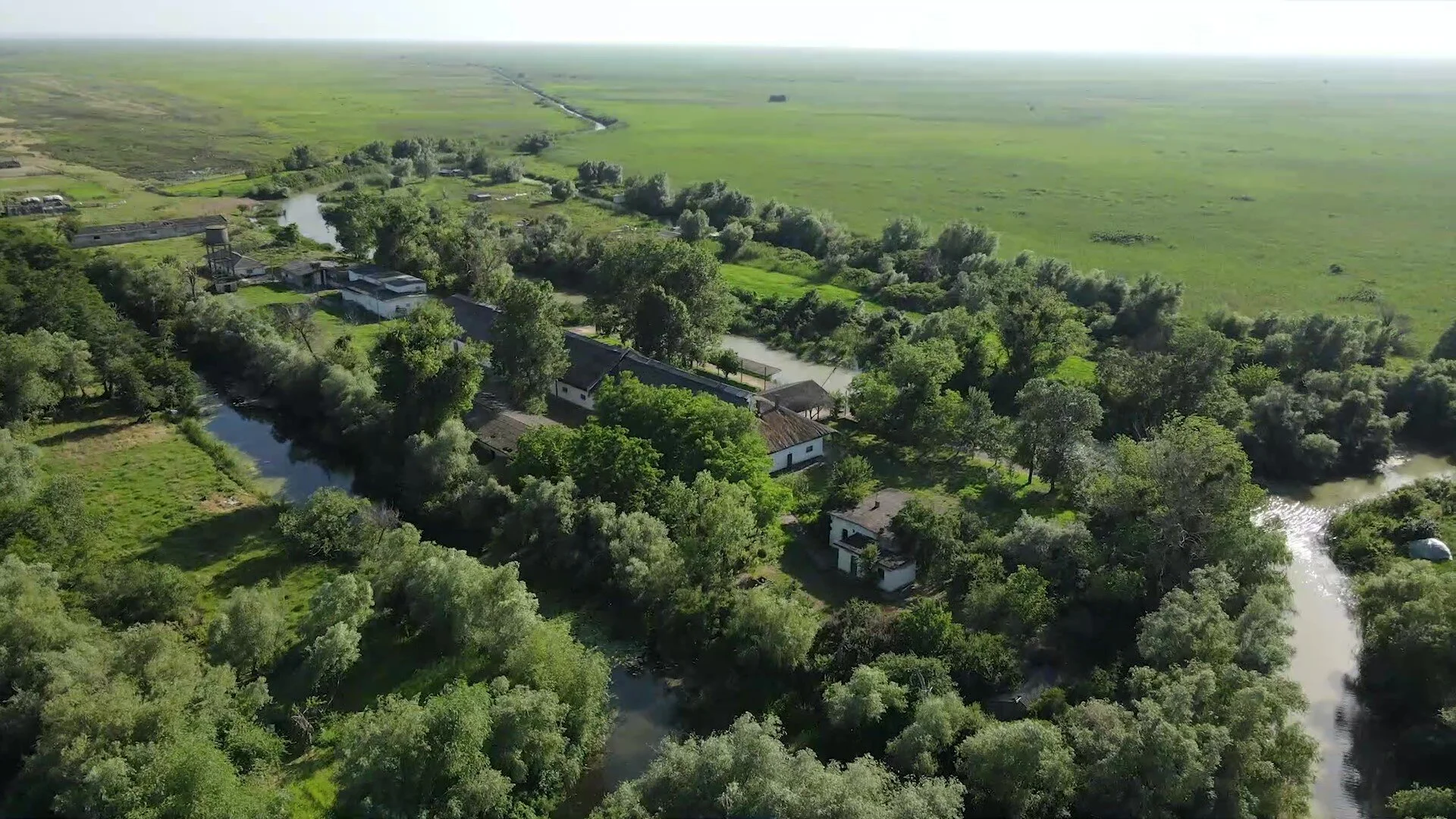 total built area of 3600 sqm originates from a fishery that was operational until 1996