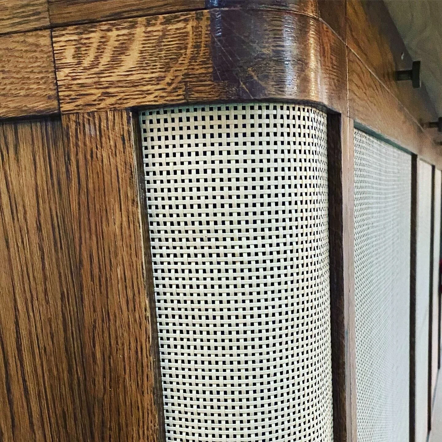 omaka bar detalj.jpg