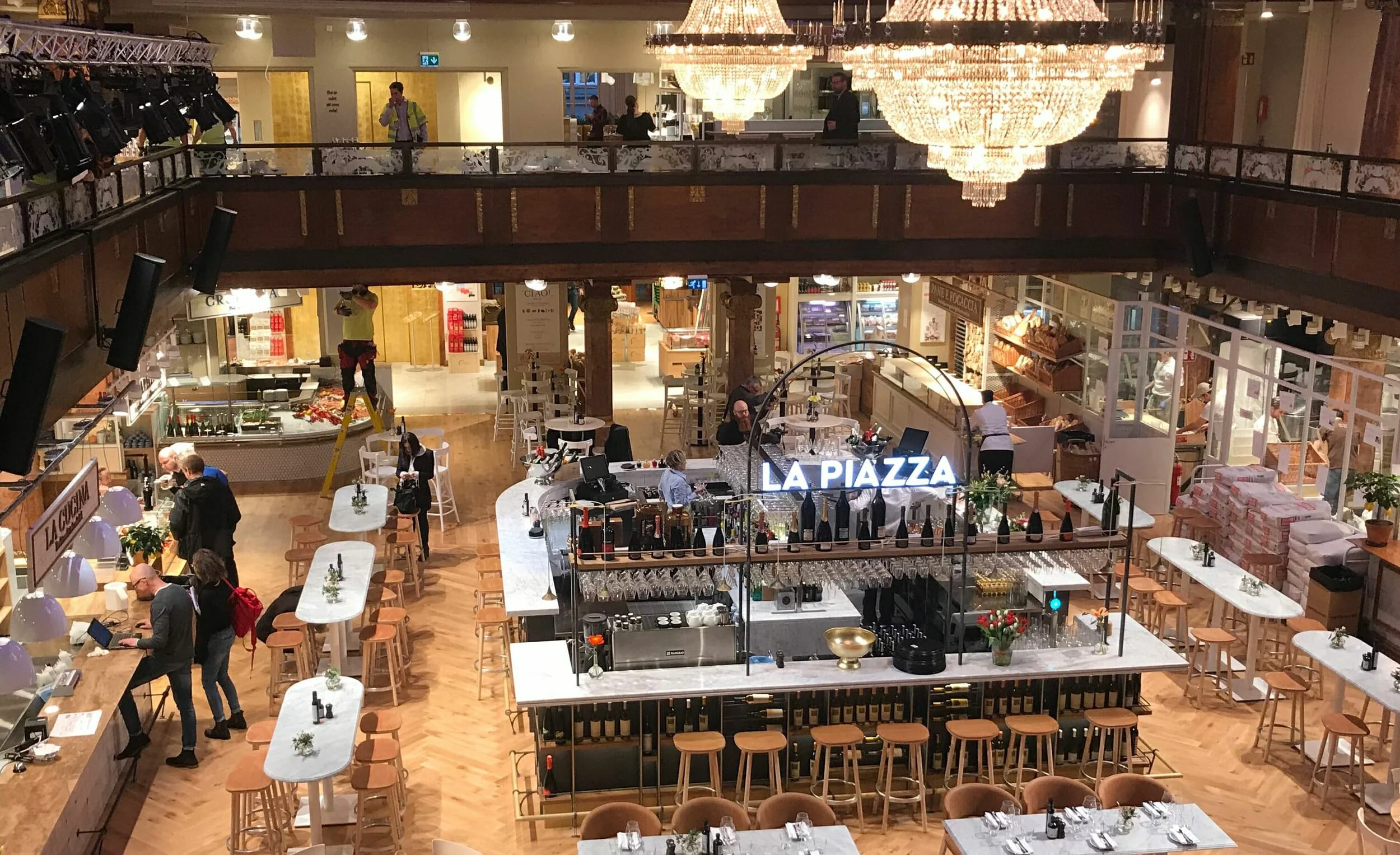 eataly la piazza.jpg