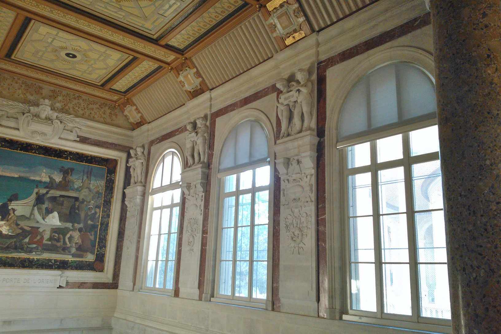 Mus%C3%A9e+des+Beuax-Arts+de+Marseille+halbrundes+Fenster.jpg
