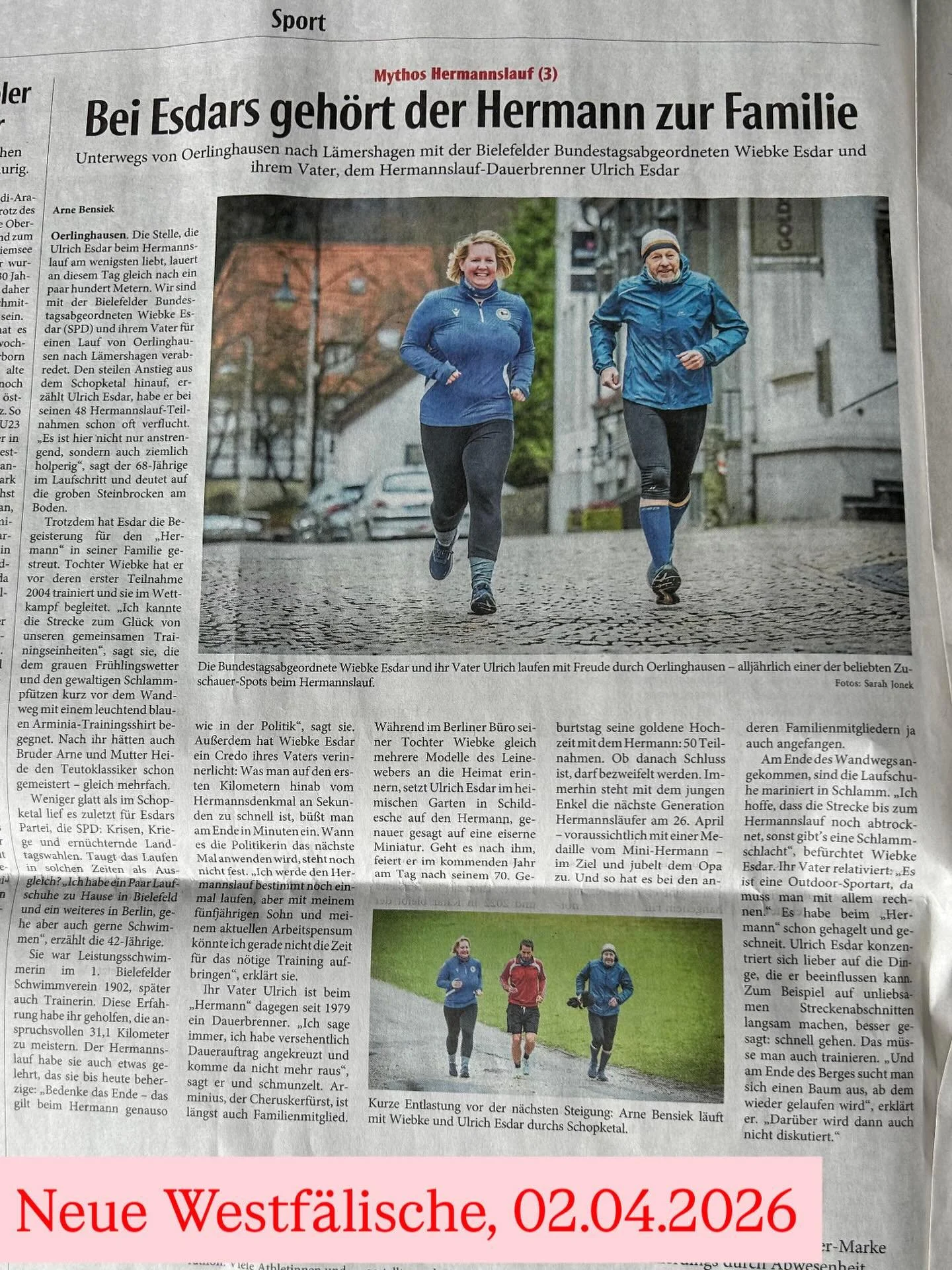 Zusammen mit der NW durfte ich f&uuml;r den &sbquo;Mythos Herrmannslauf&lsquo; das Teilst&uuml;ck von Oerlinghausen nach L&auml;mershagen laufen. 🏃&zwj;♀️🏃🏃&zwj;♂️. Zusammen mit meinem Papa, der dieses Jahr zum 49. Mal (!) an den Start geht. Ich h