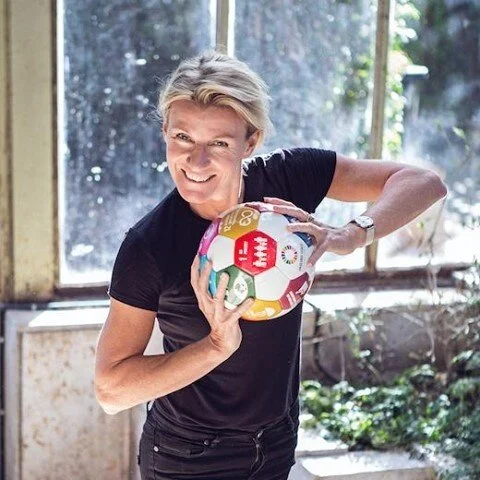 @majkengilmartin is on a mission to lift all women in their efforts to become the best they can be and enjoying physical active lifestyle. She draws off the creative power of sports to shape a new way of being a woman in sports, one that works for every woman and that gives her the support and courage the world needs. ⁠
⁠
Happy birthday Majken. ⁠
⁠
#taketheball #sdgball #ggwcup #womeninsport