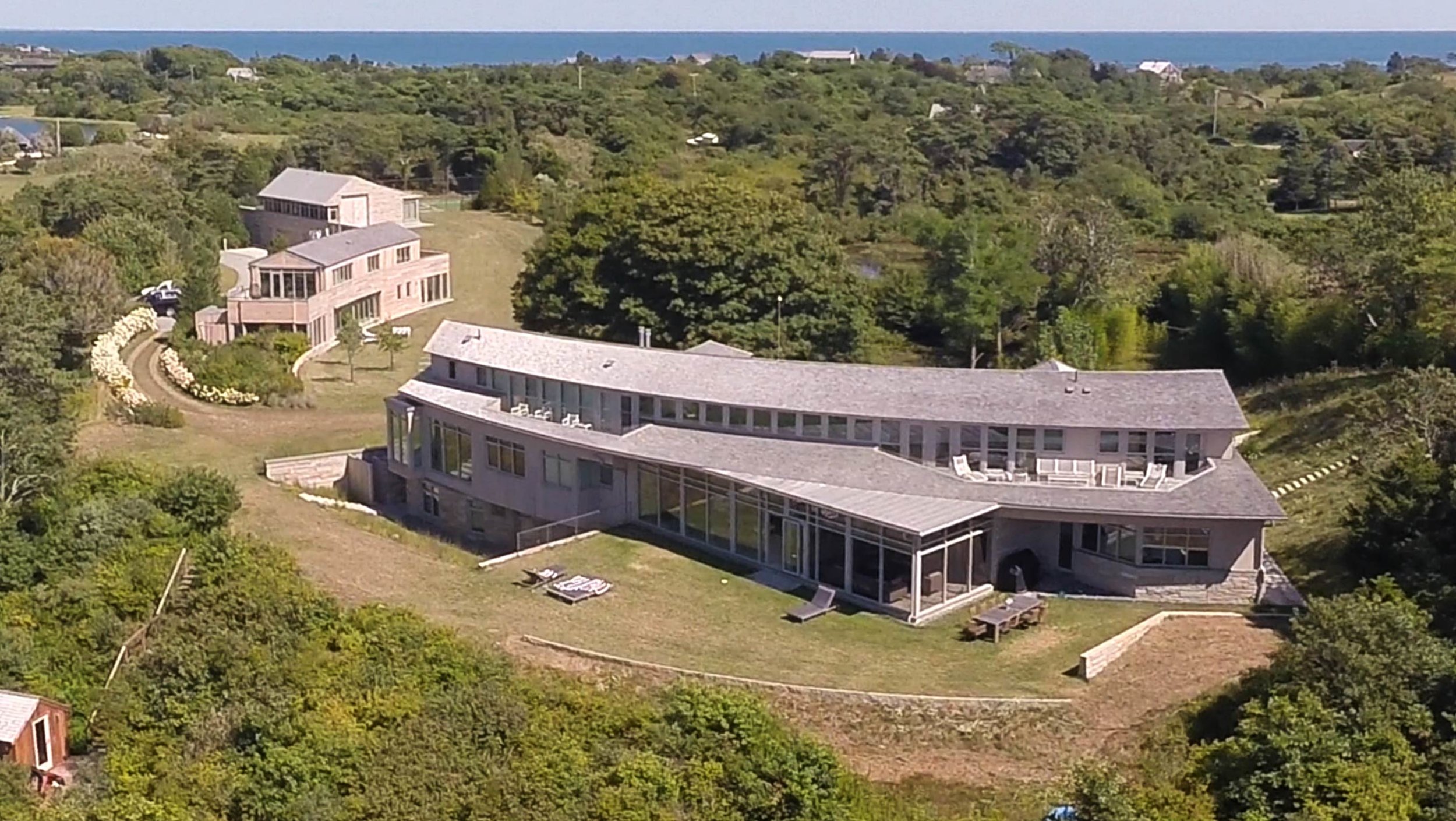 A Martha's Vineyard mansion with accessory structures