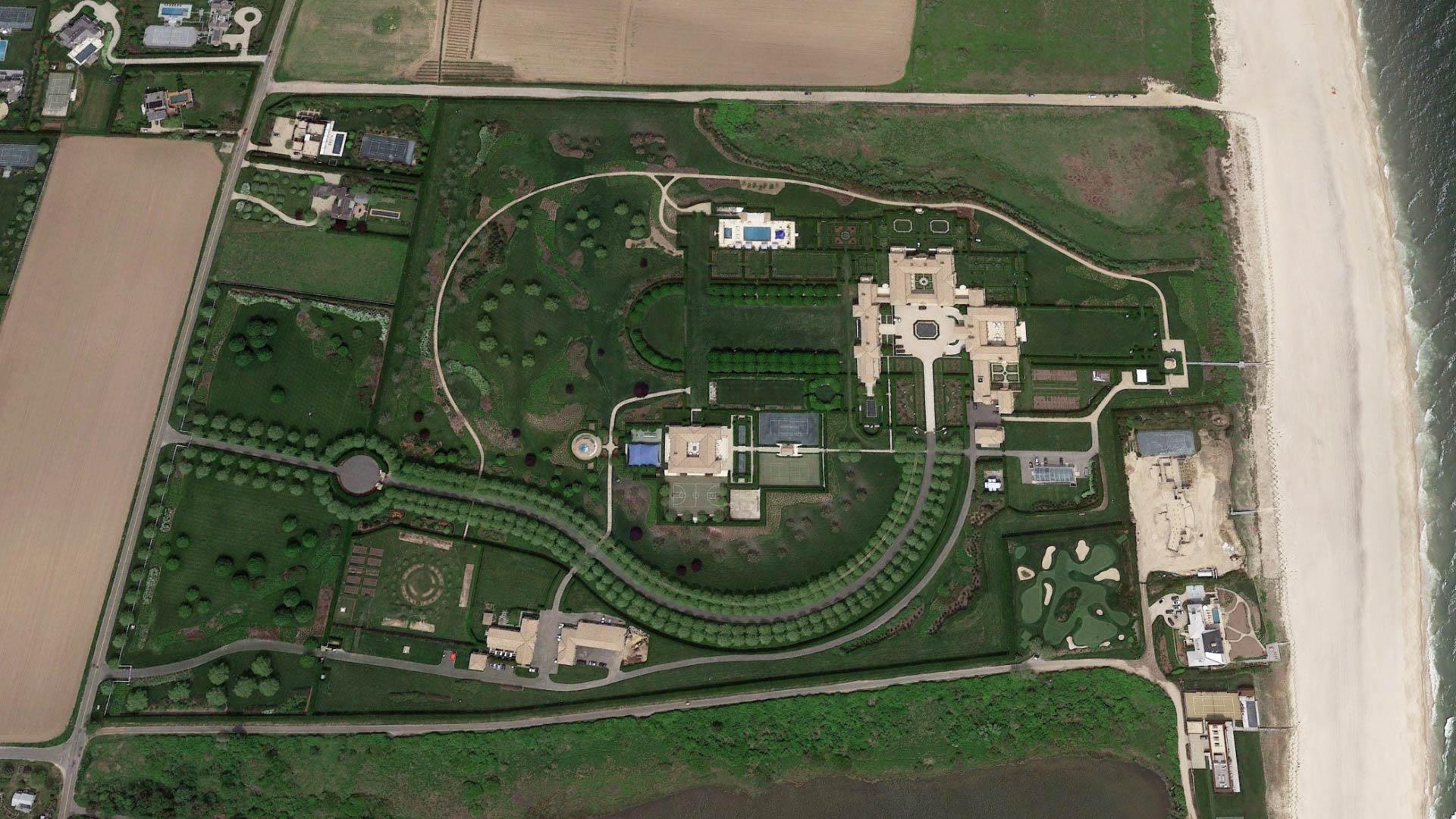 Hamptons, NY satellite image from 2015 after a controversial mega-mansion was built