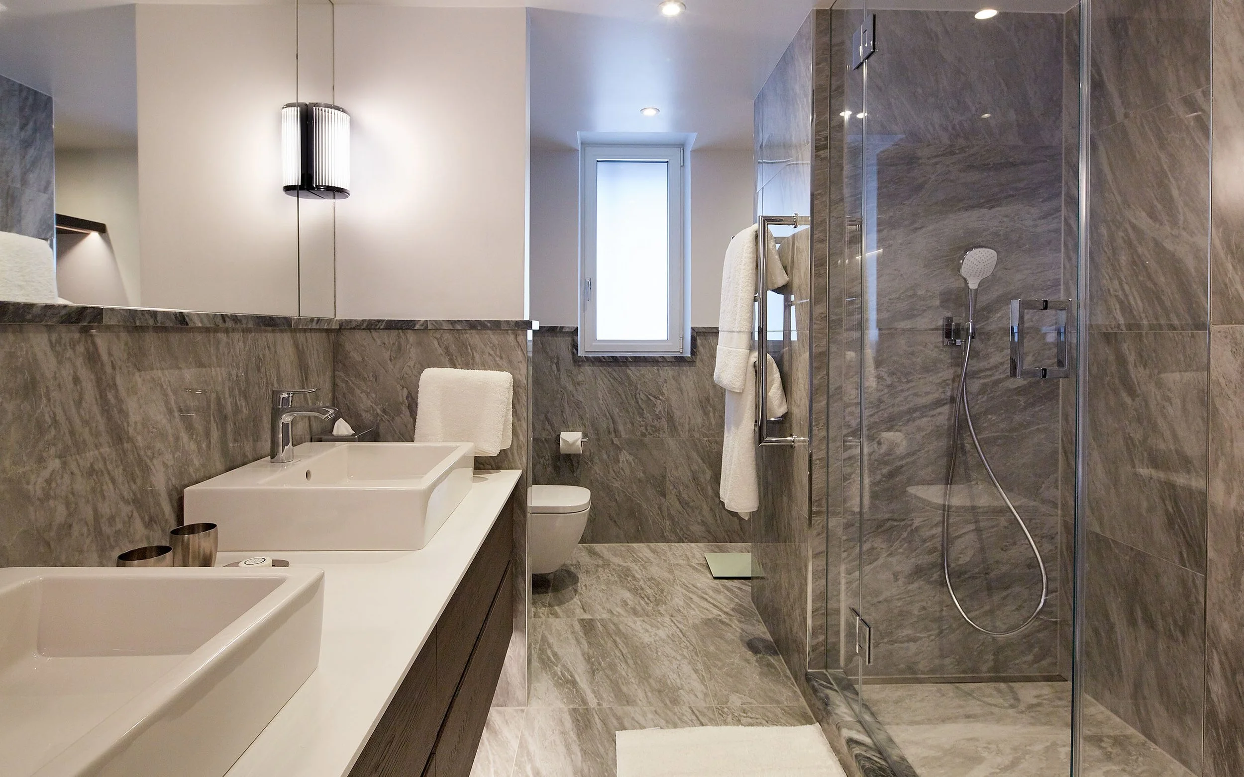 En Suite Master Bathroom