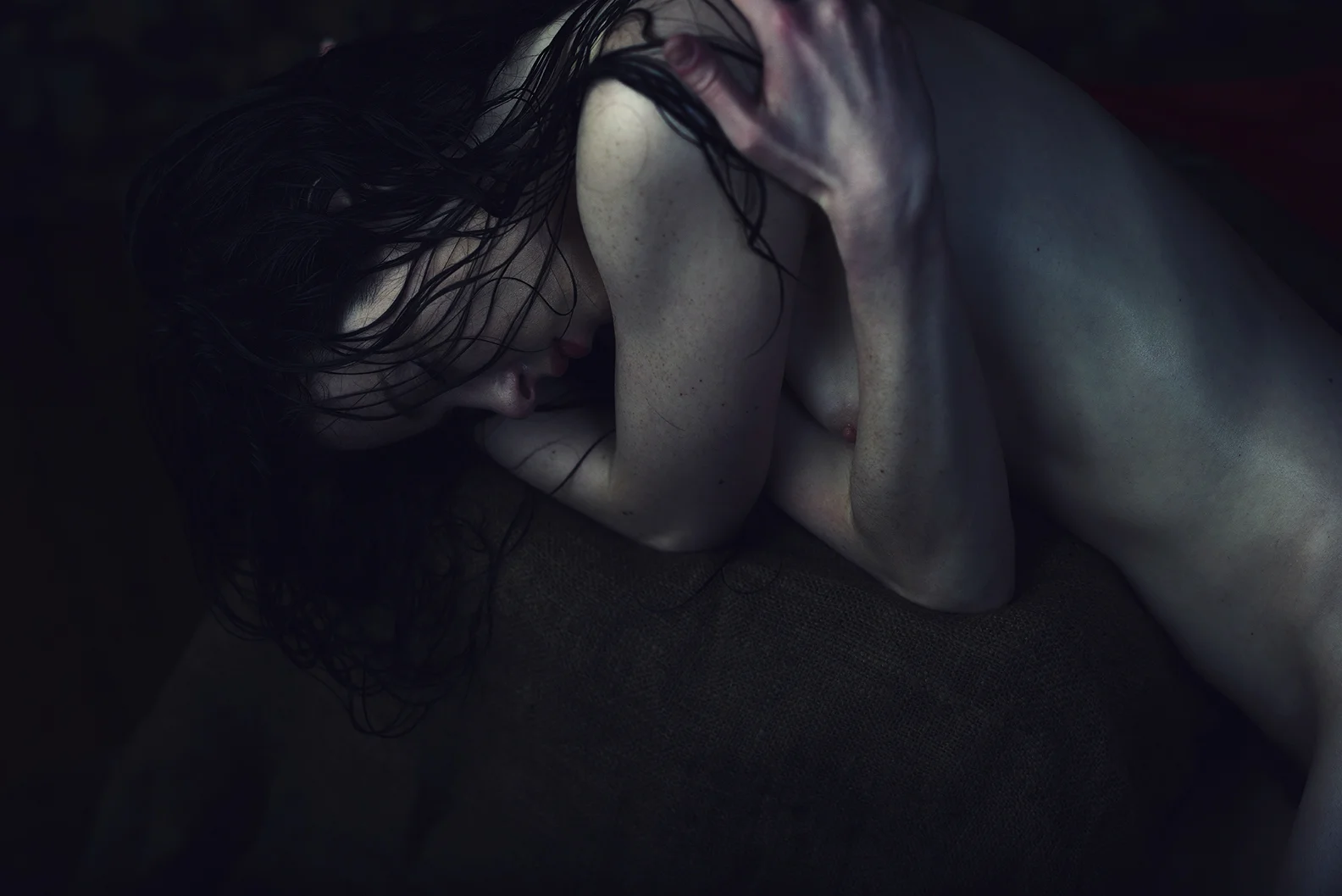 028_RyanMichaelKelly_BurlapPortrait.jpg