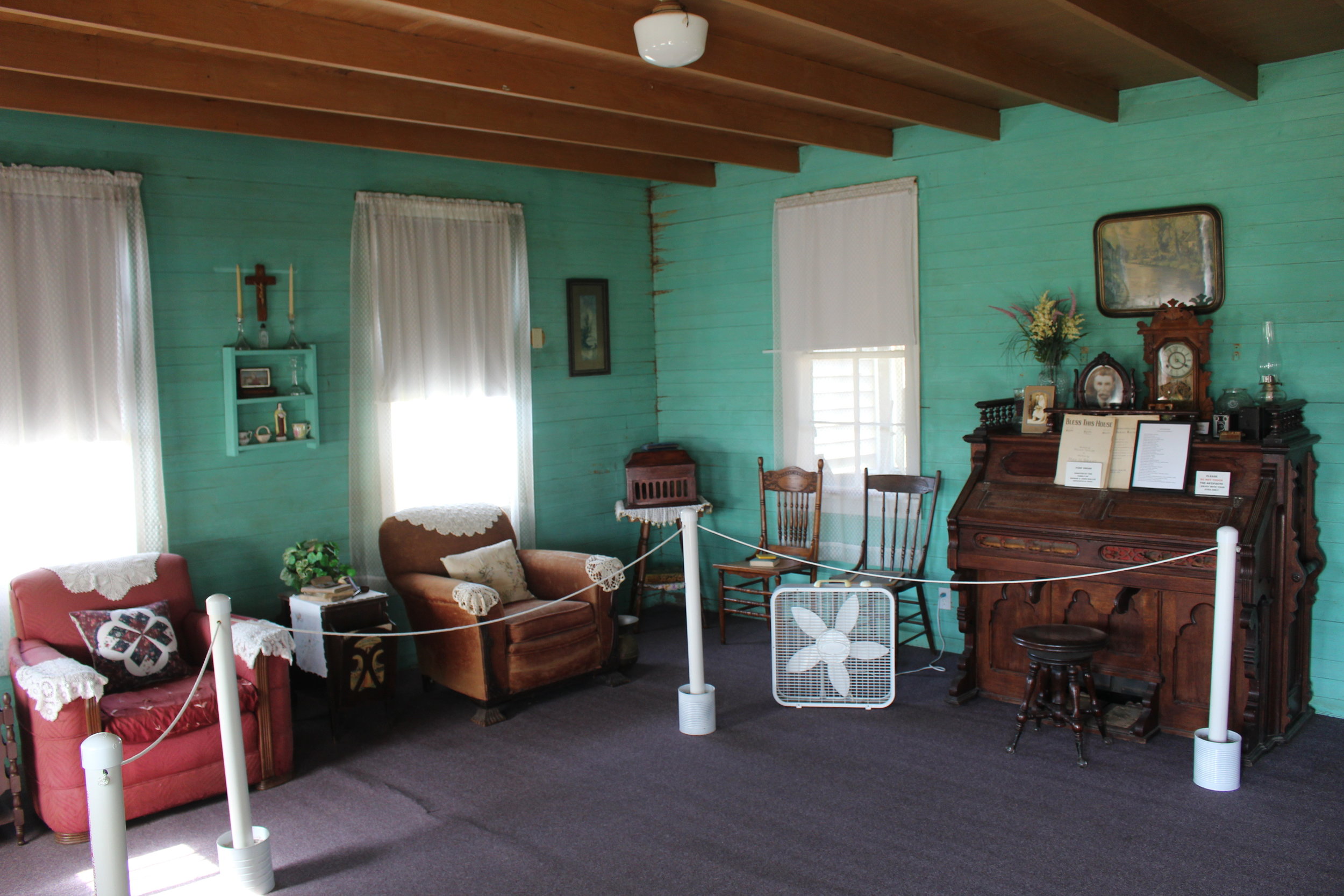 19.Hluchanek-Salas House interior.jpg