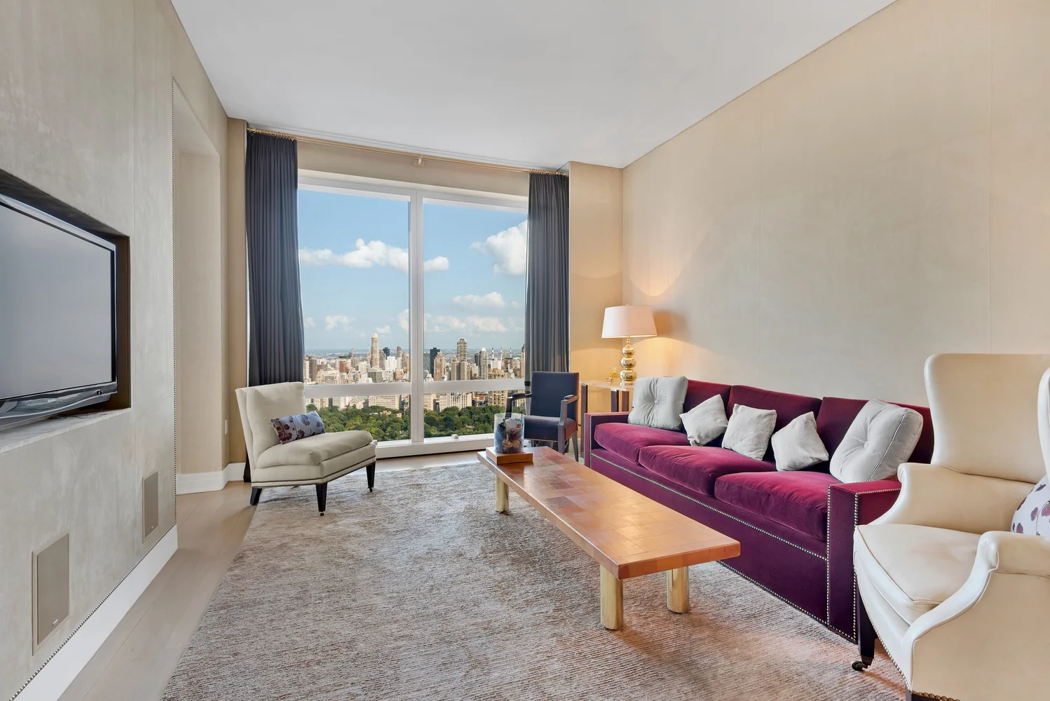 CSG_25_Columbus_Circle_61B_New_York_NY_Corcoran_-_Package_of_4_Property_Photos_4_20180920-104304.jpg