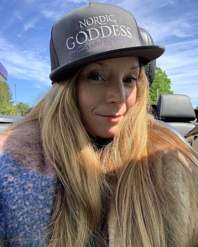 ☀️ &bull;
&bull;
&bull;

#omyoursoul #253farmacy #ngtopicals #cannabiscommunity #cannabisculture #blueskies #cannabisismedicine #intention #cannabisinfused #gratitude #connection #nordicgoddess #goddess #goddessenergy #thankgoddess #consumeresponsibl