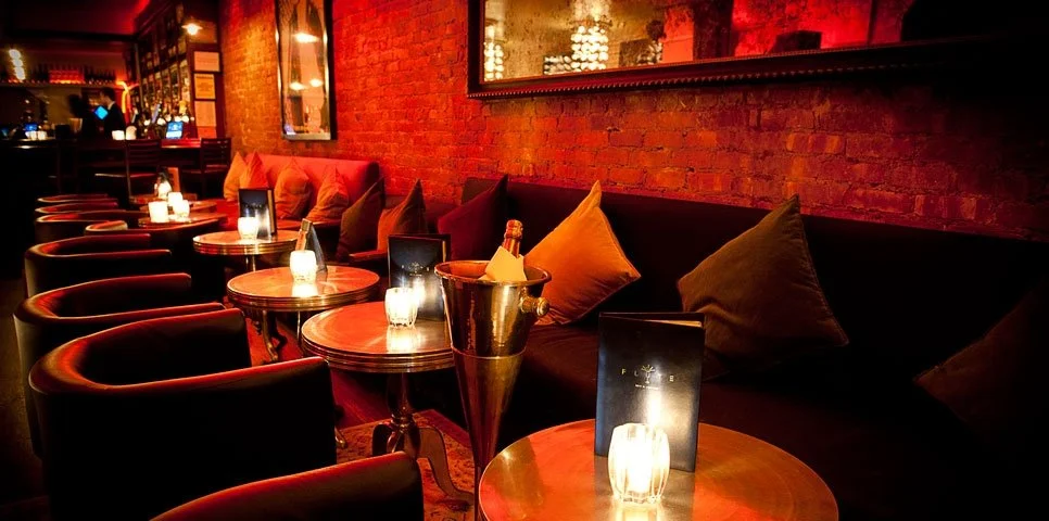 Speed Dating in a Prohibition-Era Speakeasy. Yes, Really. Welcome to NYC.