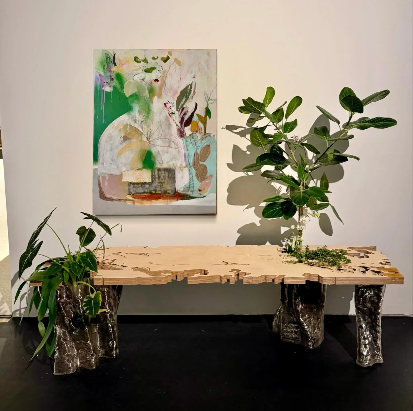 Held, not contained. 
My niche of connecting our home to our wellbeing is showing up in my artwork. Themes of the natural world (literally or abstractly) are intuitively finding their way onto the canvas. Viewing nature has the same wellness properti