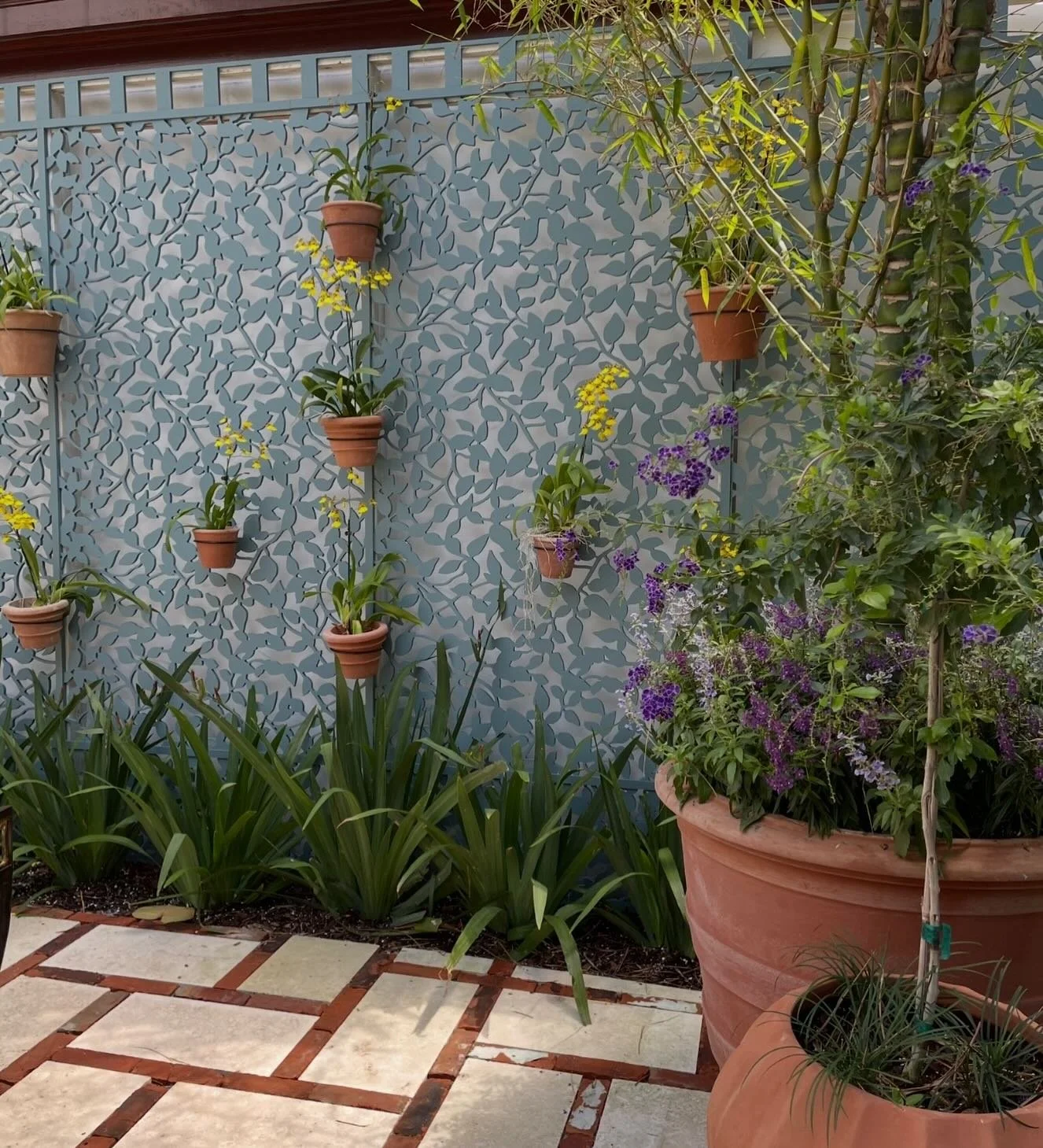 Creating beauty even (or especially)  in the smallest space = BIG IMPACT: on our nervous system, on our motional wellbeing, on our sense of joy