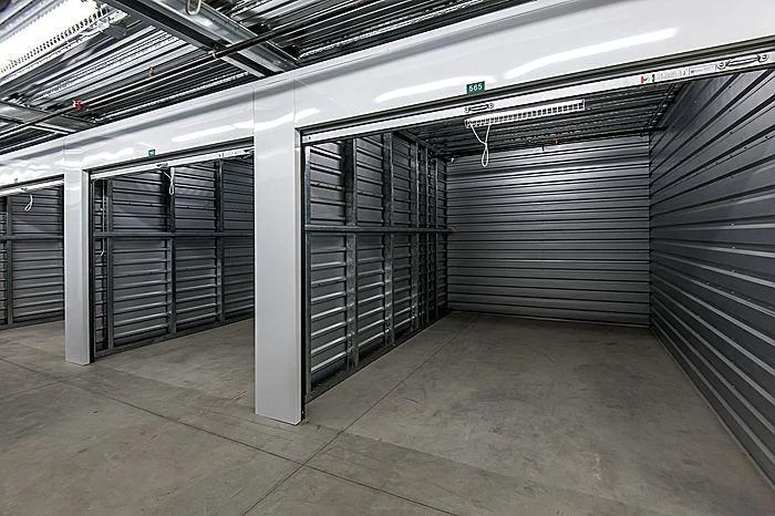 storageinteriorb_700.jpg