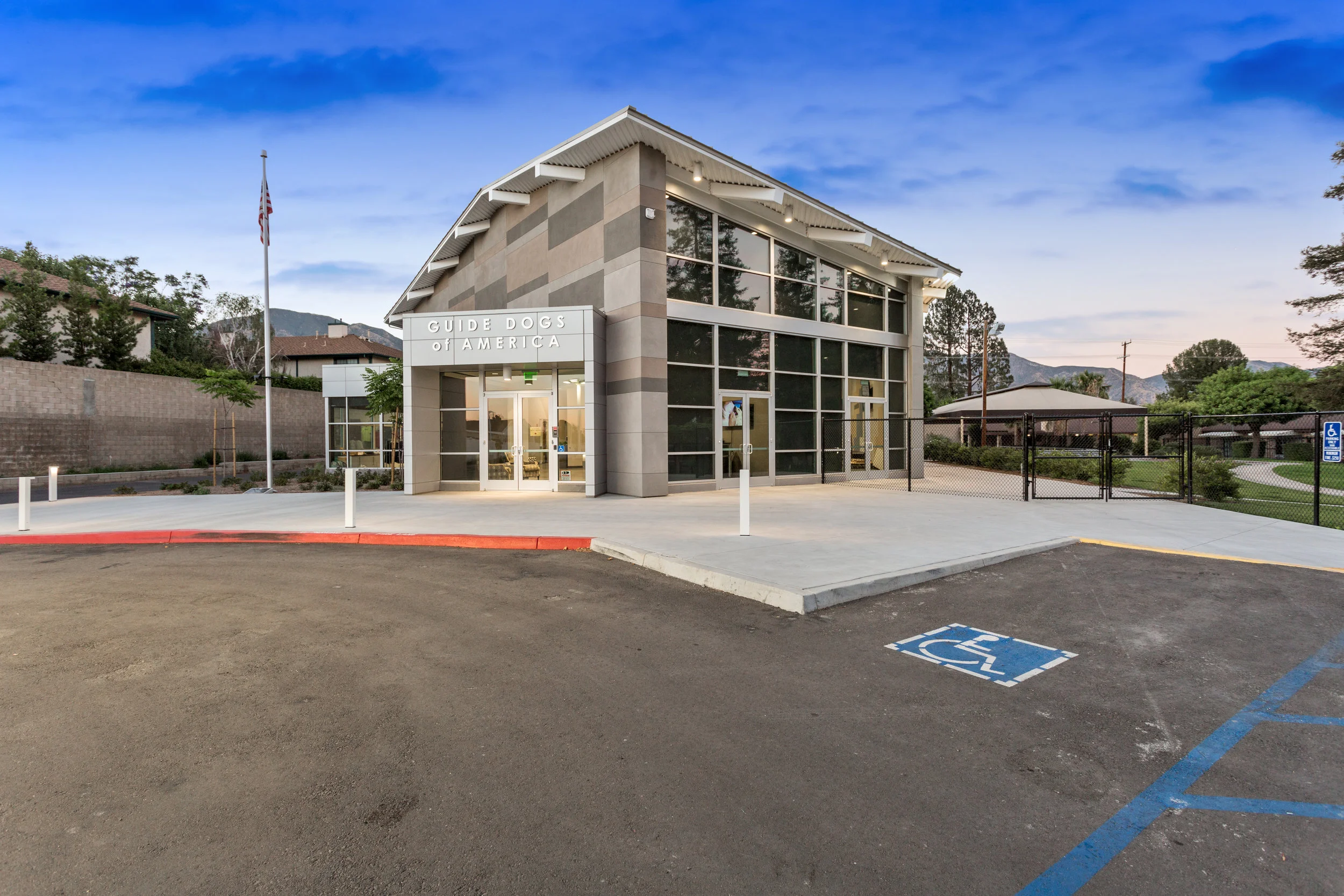 13445_Glenoaks_Blvd_MLS_HID1141917_ROOM37.jpg