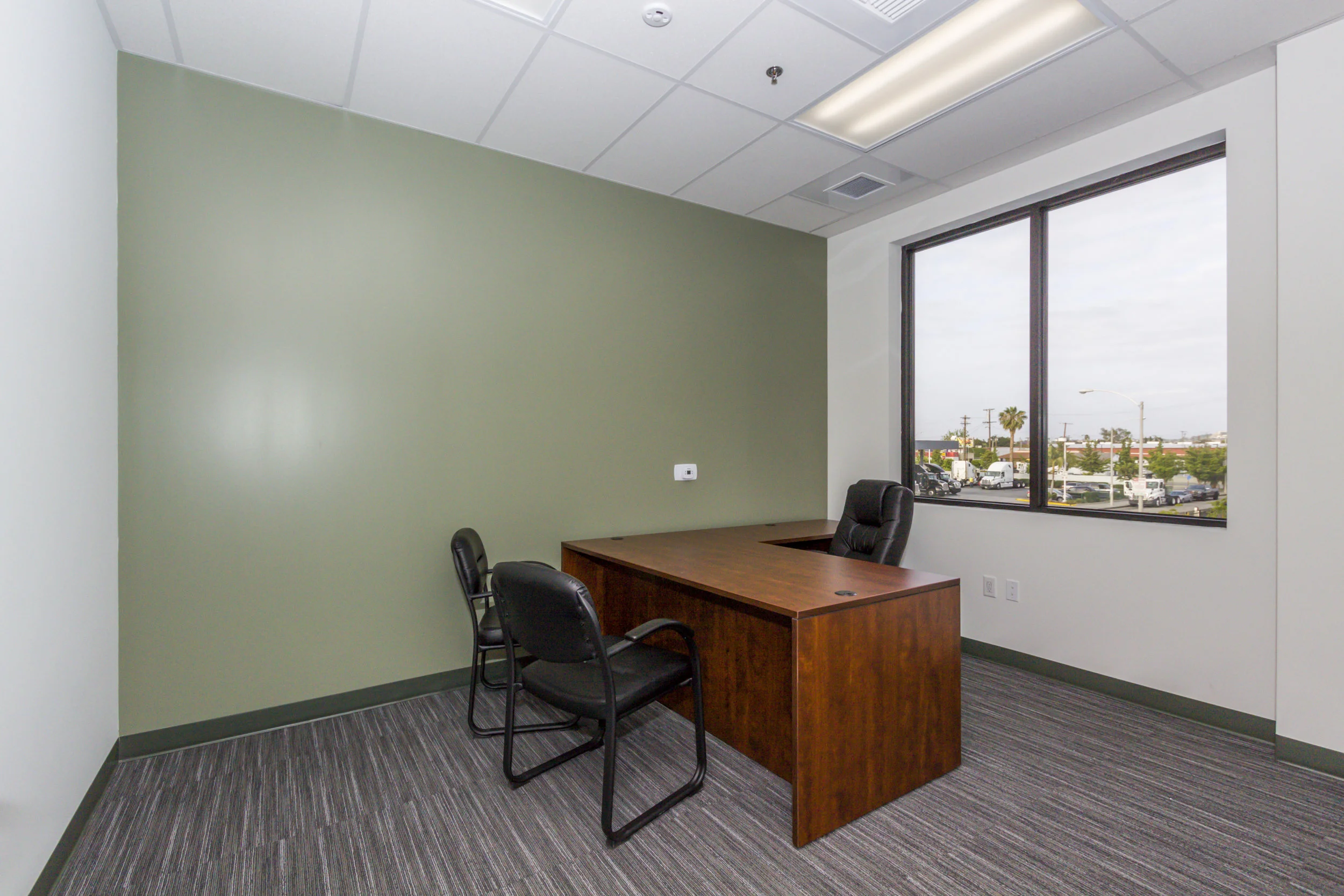 1700_Santa_Fe_Avenue_MLS_HID1141919_ROOM18.jpg