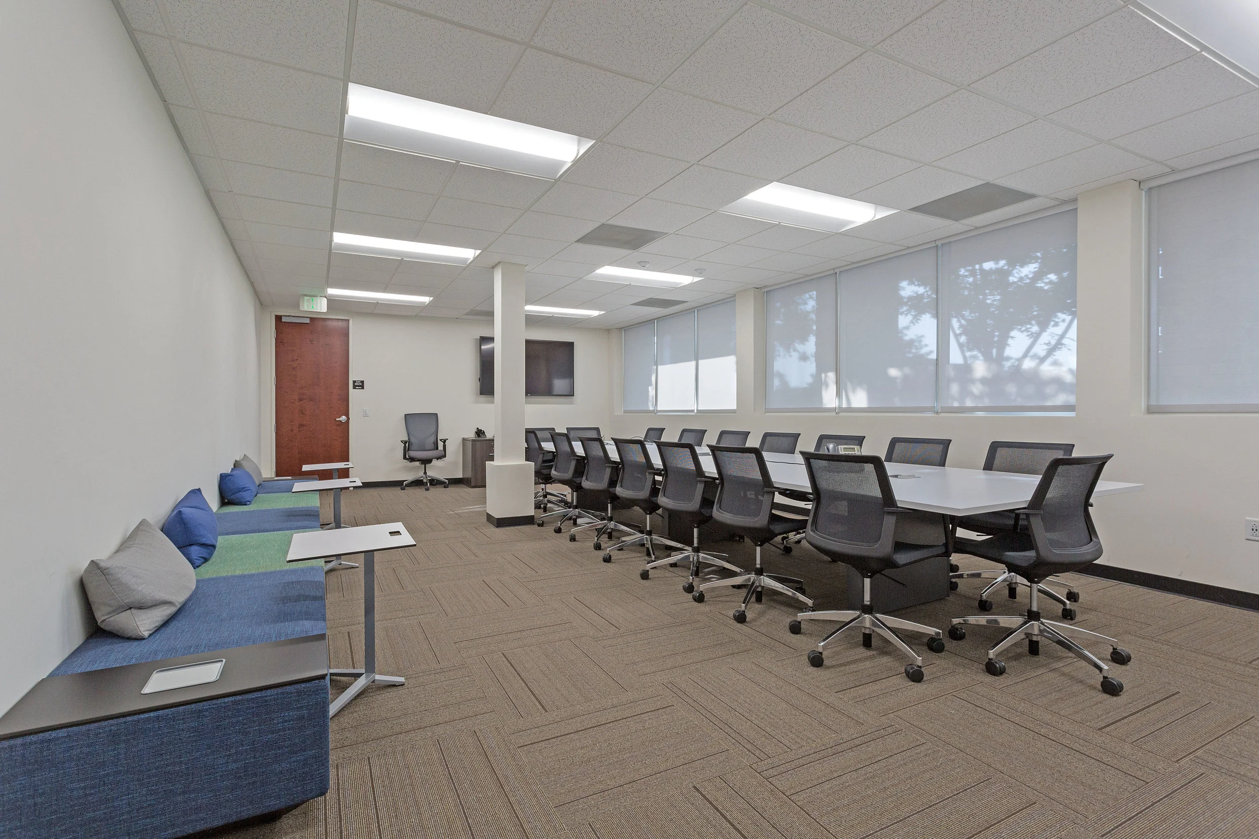 2042_Business_Center_Drive_MLS_HID1144294_ROOM10.jpg