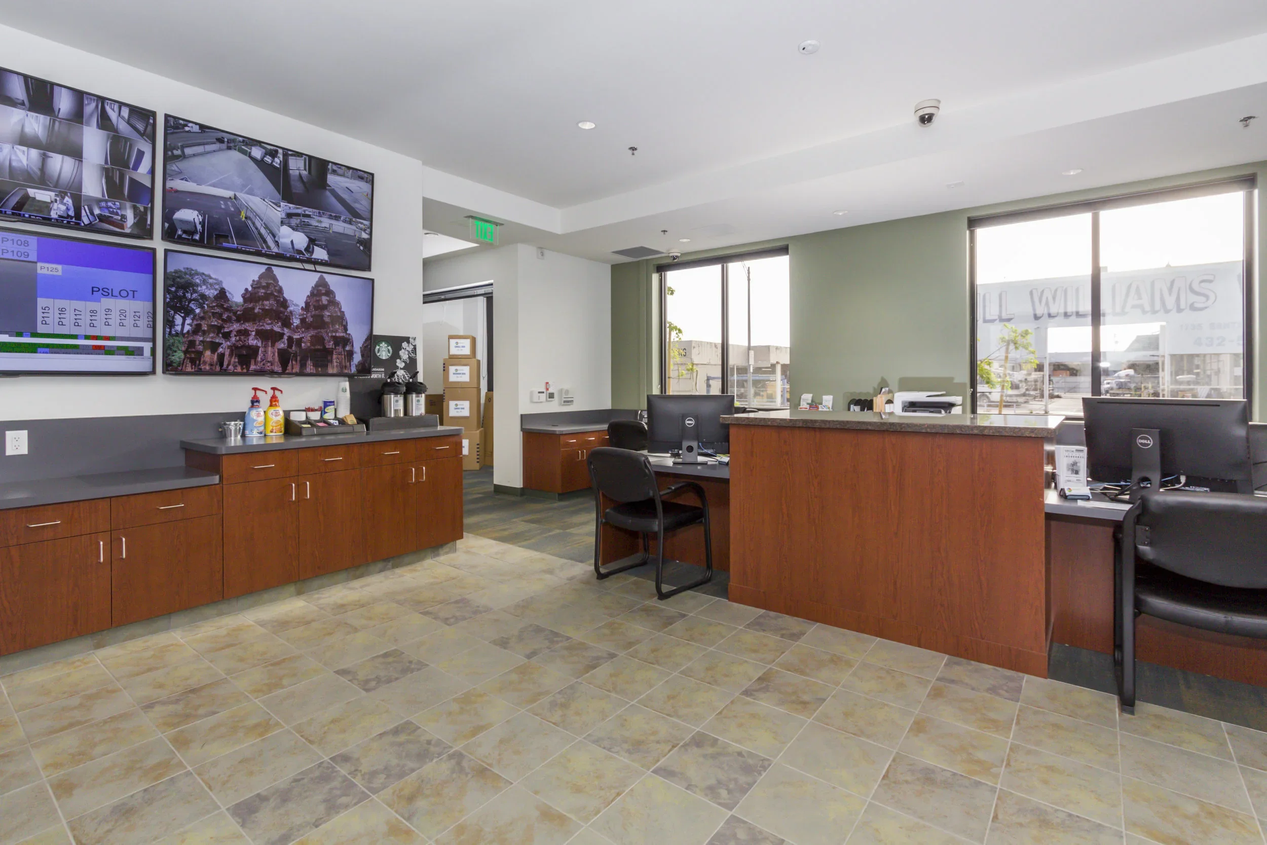 1700_Santa_Fe_Avenue_MLS_HID1141919_ROOM9.webp