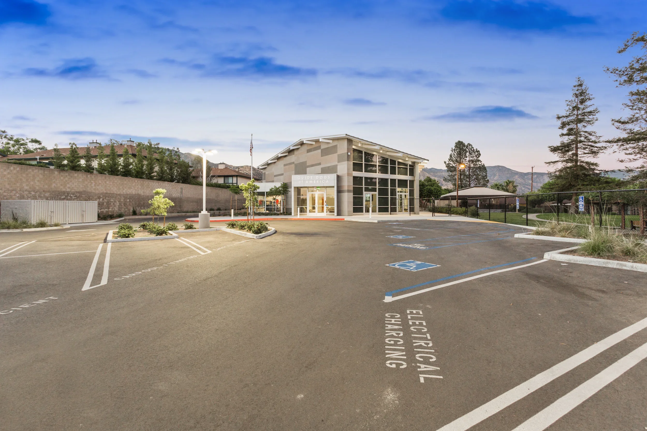 13445_Glenoaks_Blvd_MLS_HID1141917_ROOM40.webp