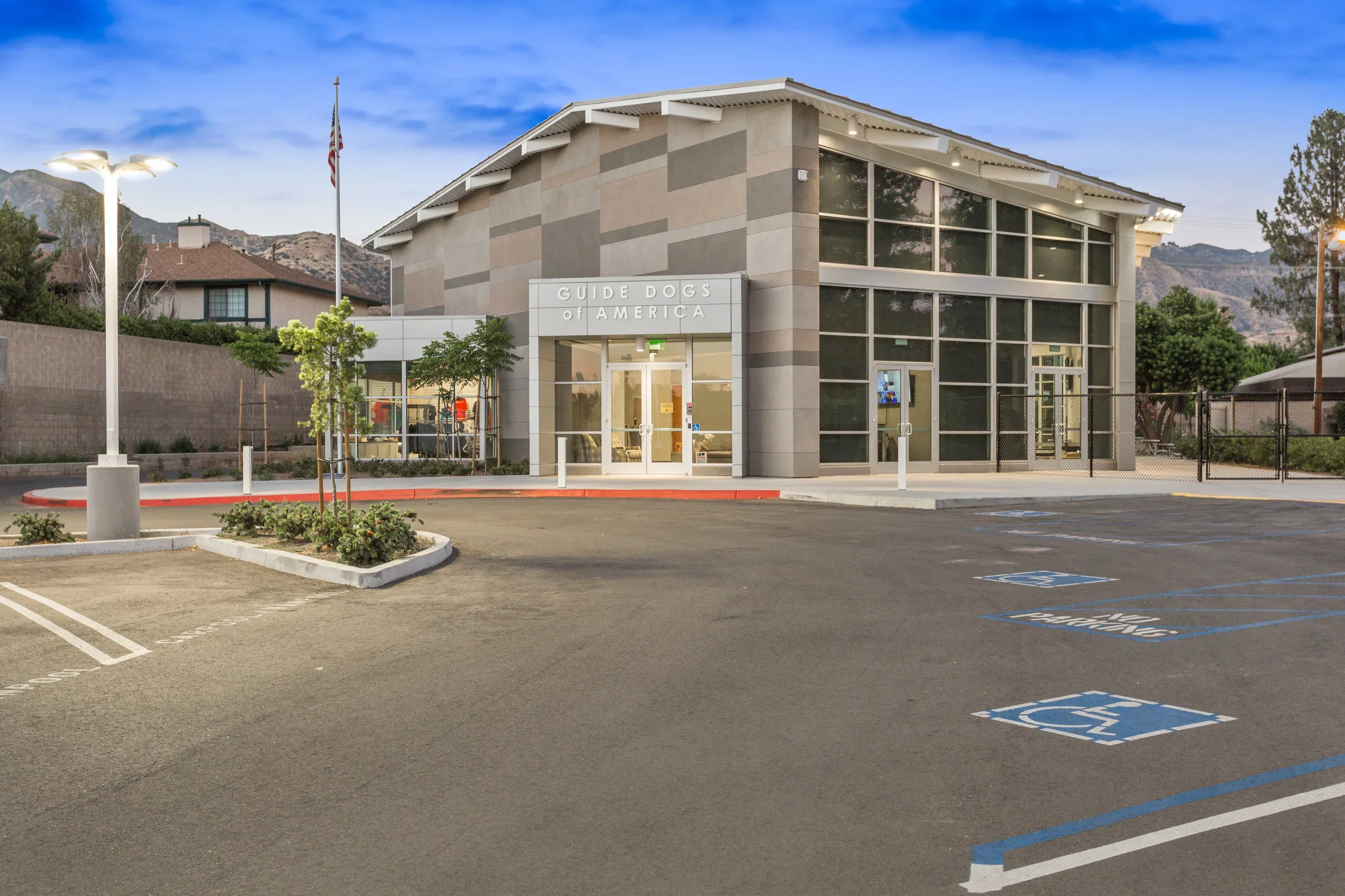 13445_Glenoaks_Blvd_MLS_HID1141917_ROOM41.webp