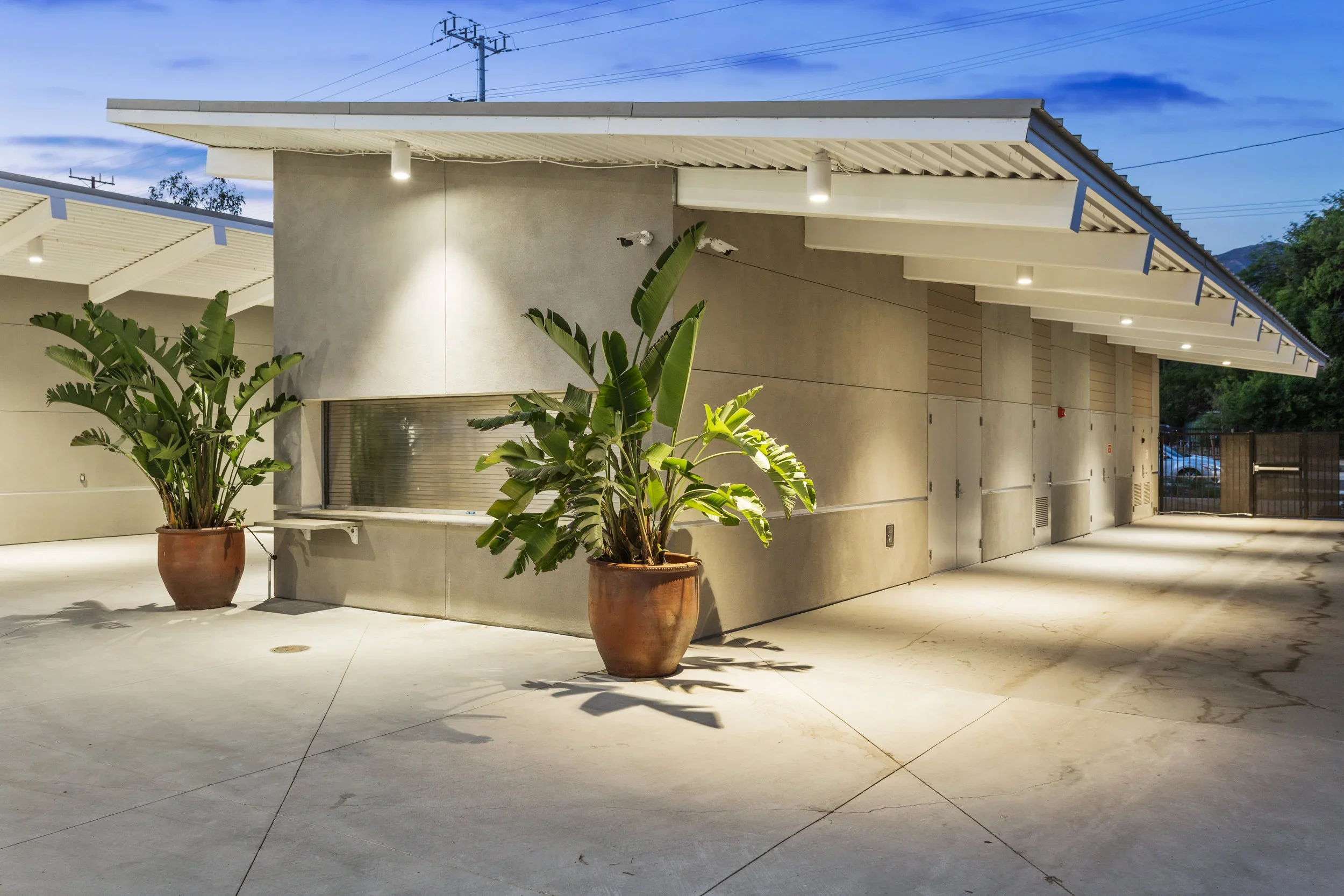 13445_Glenoaks_Blvd_MLS_HID1141917_ROOM48.webp