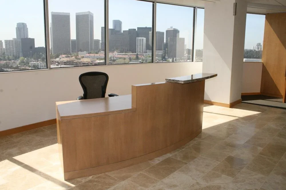 OneWestBankBeverlyHillsCAReceptiondesk9701_0.webp