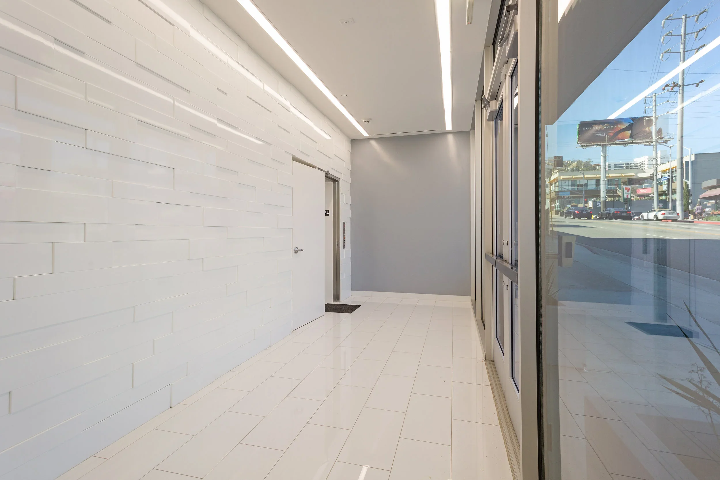 1017_N_La_Cienega_Blvd_MLS_HID1141918_ROOM17.webp