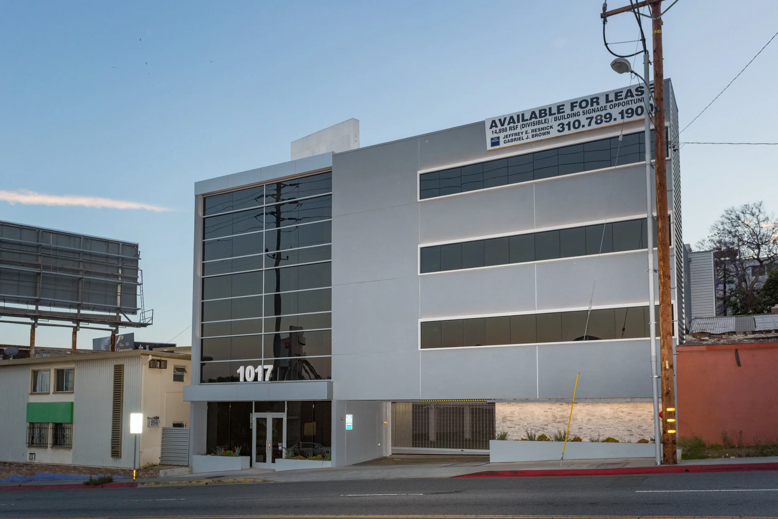1017_N_La_Cienega_Blvd_MLS_HID1141918_ROOM1.webp