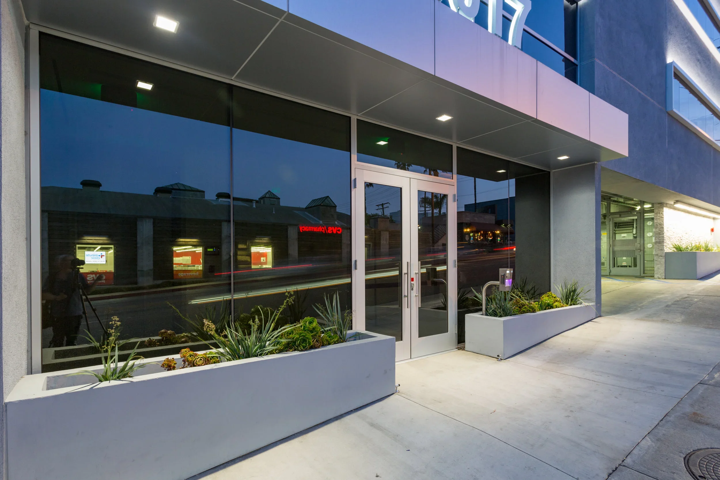 1017_N_La_Cienega_Blvd_MLS_HID1141918_ROOM7.webp