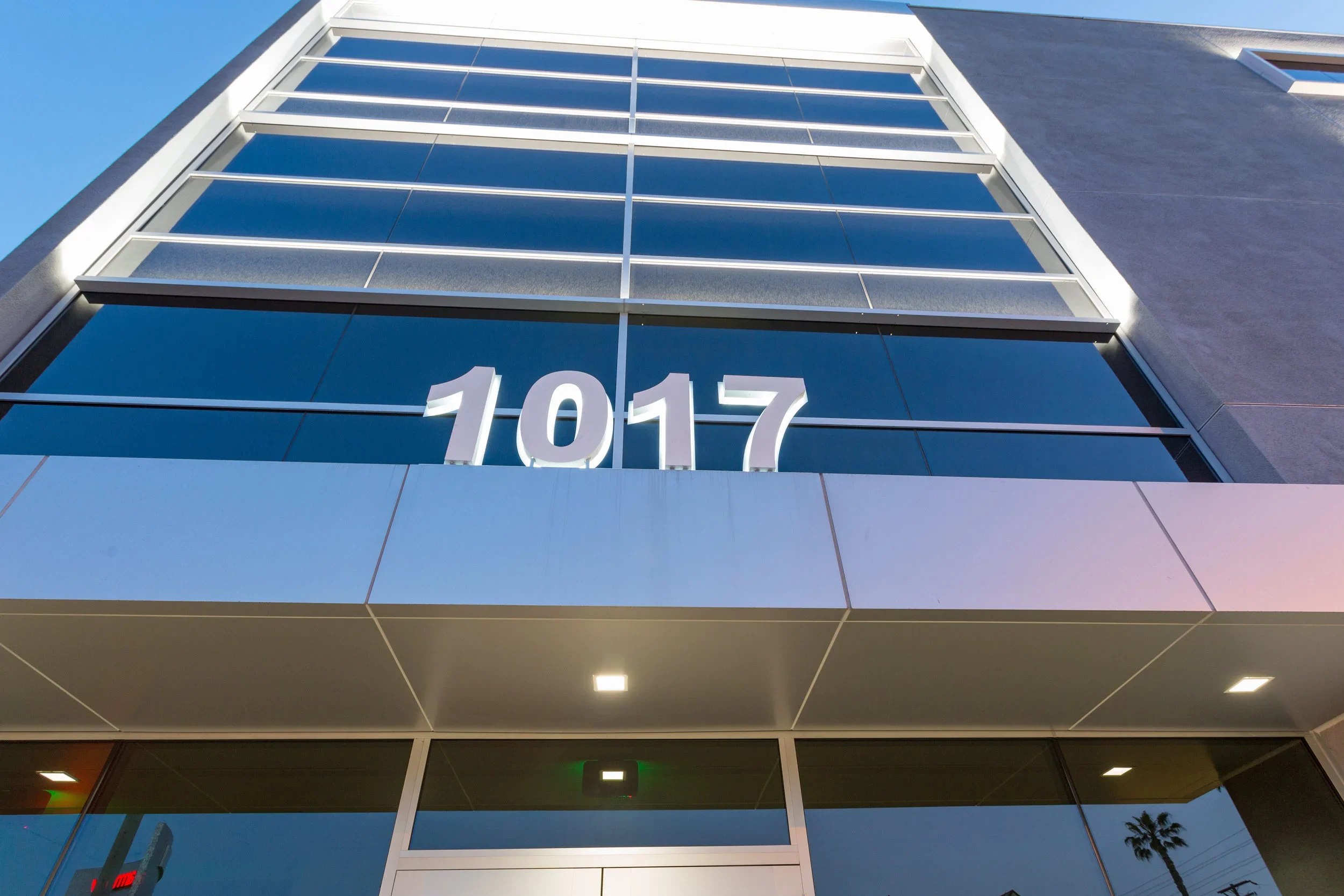 1017_N_La_Cienega_Blvd_MLS_HID1141918_ROOM8.webp