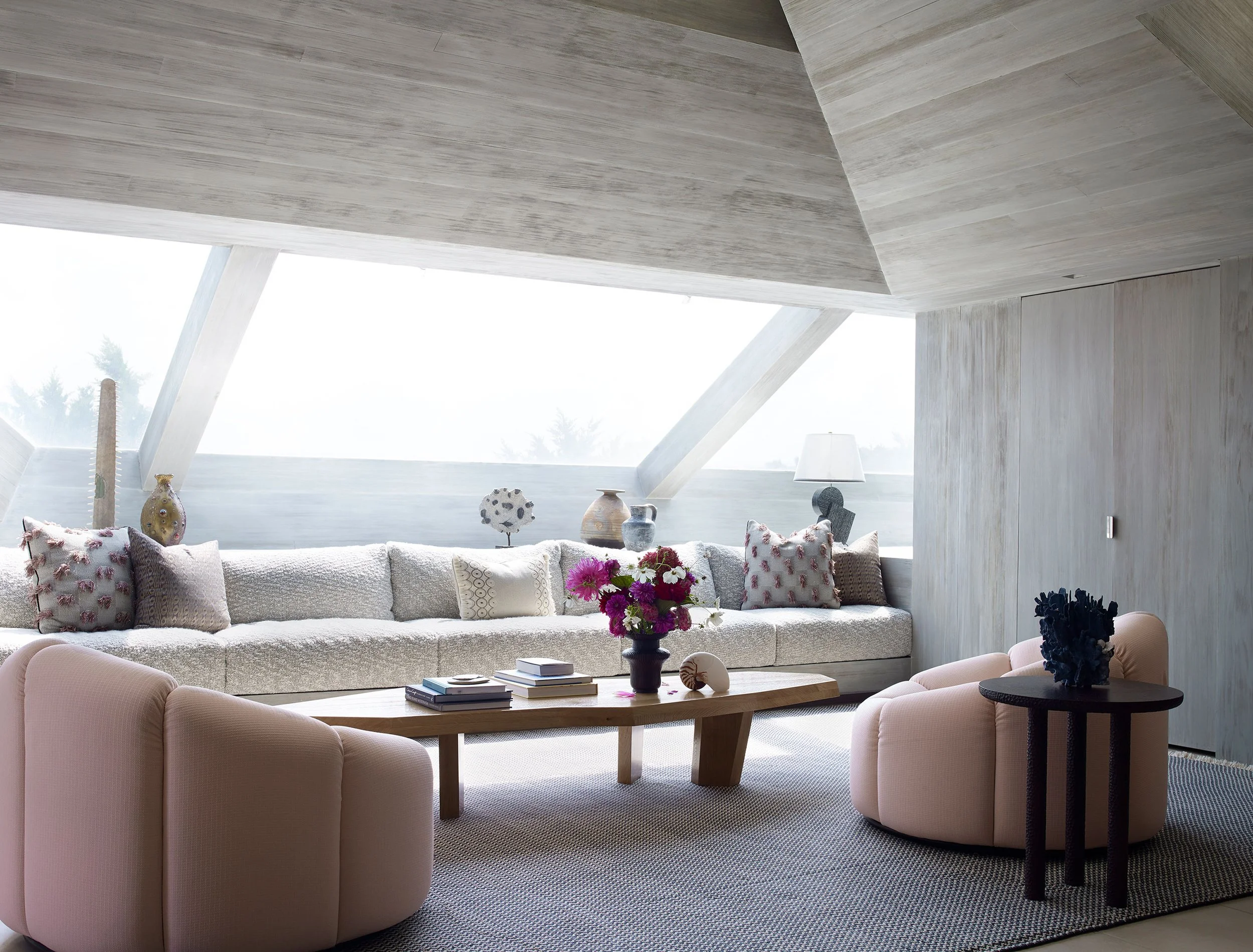 35-Guest-House-Living-Rm-(1).jpg