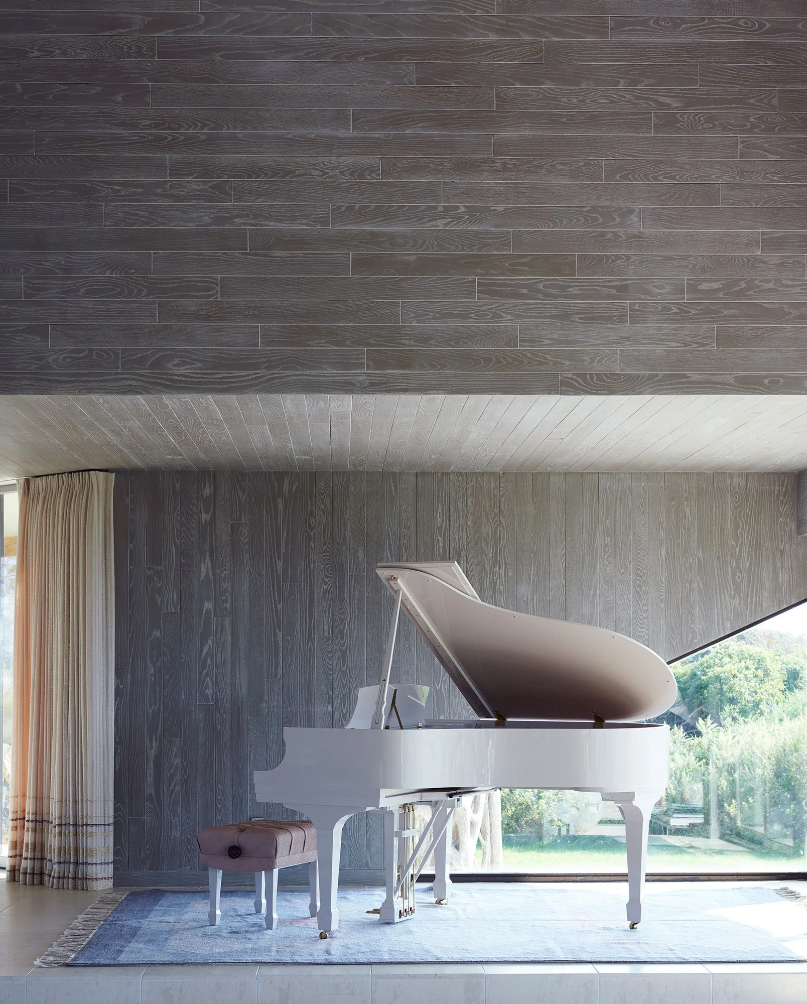 05-Living-Room-Piano.jpg