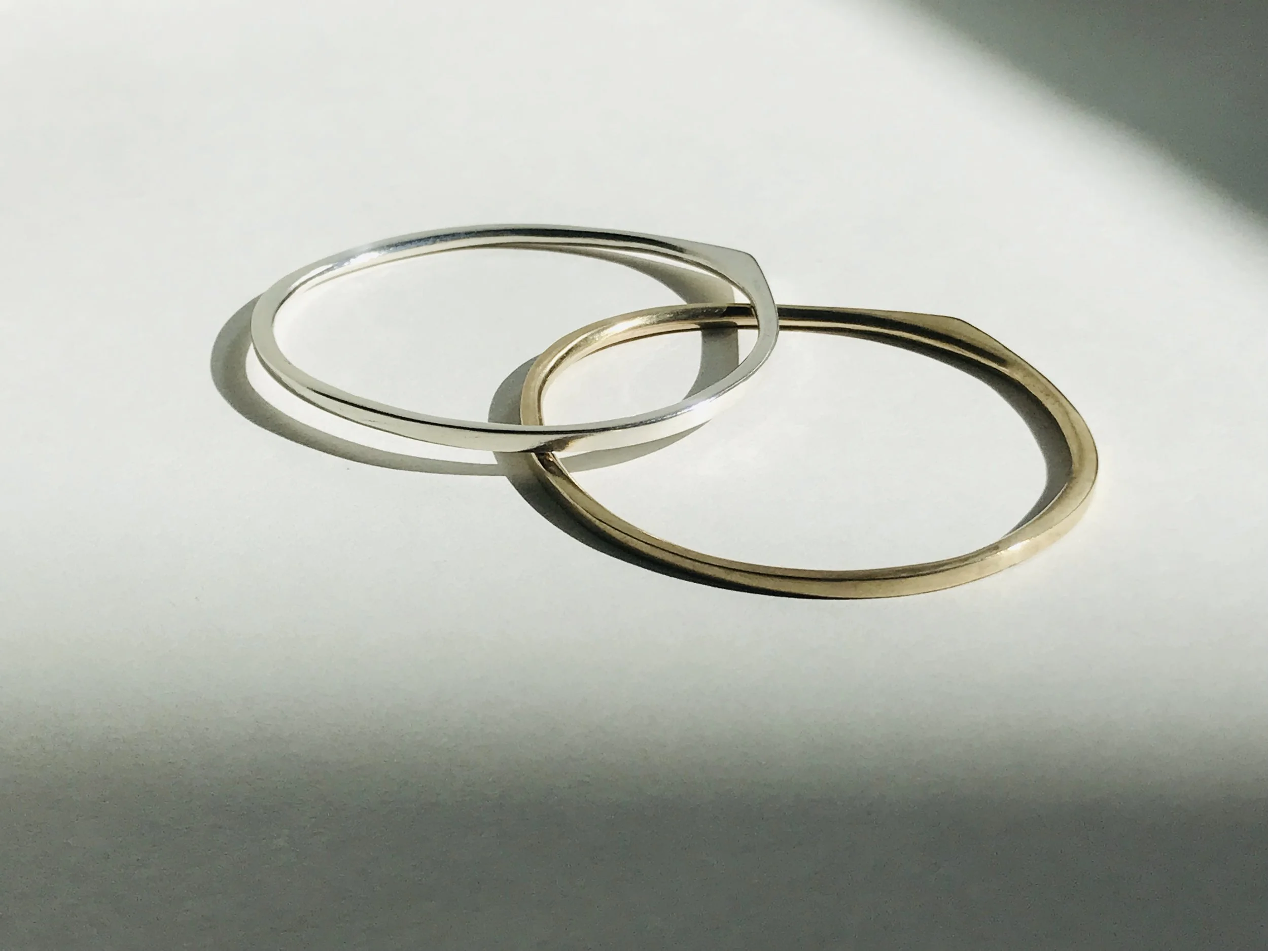 Thin Valentin's Orbit Bangle