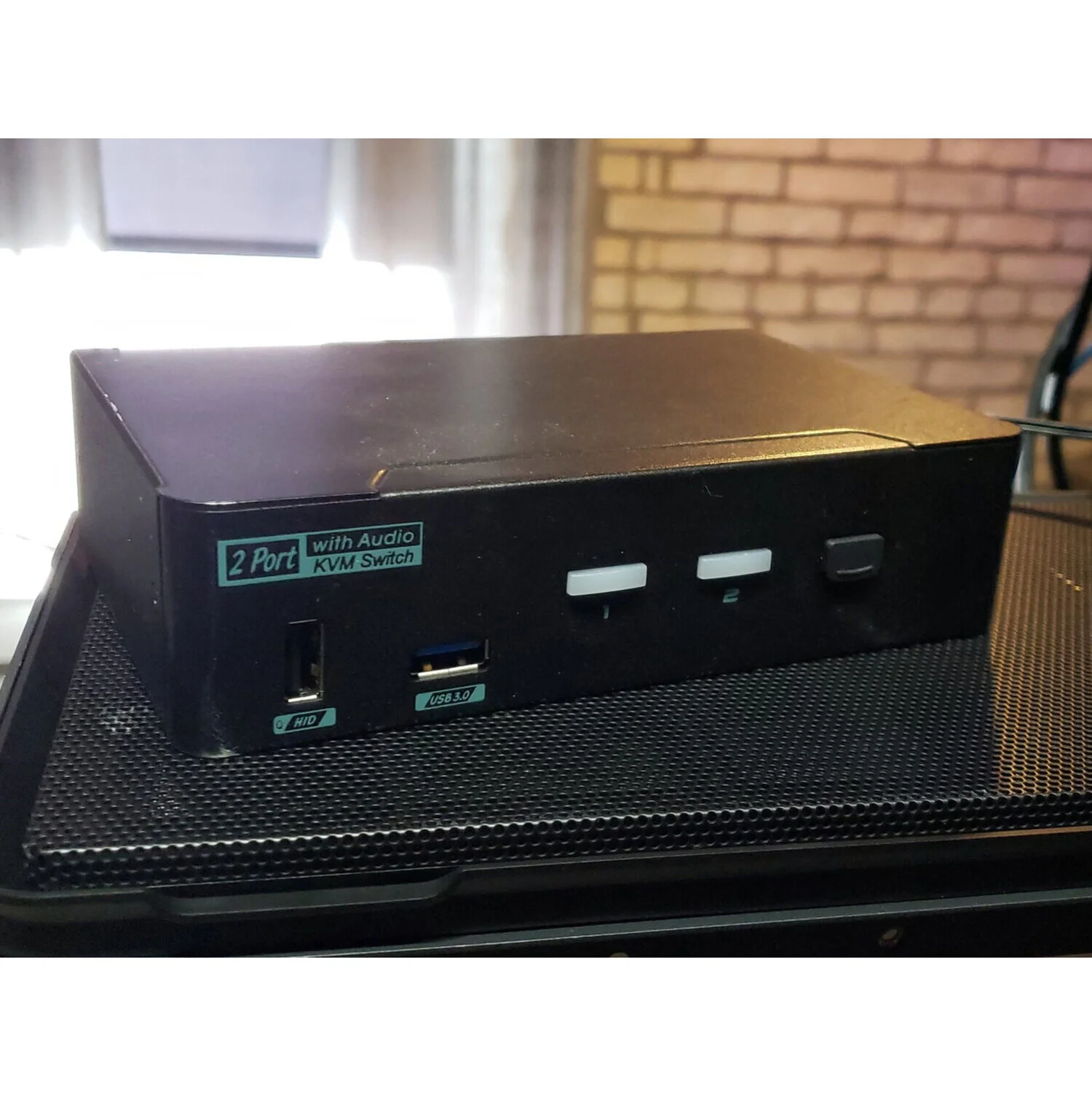 1.4 Display Port KVM Switch - Single Monitor - Two Computer