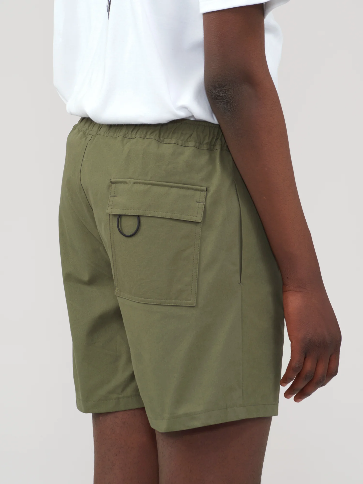 Personal-Effects_Nusa-Shorts_Khaki_02.jpg